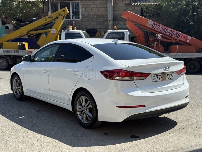 Hyundai Elantra 2016, 126,881 km - 2.0 l - Bakı