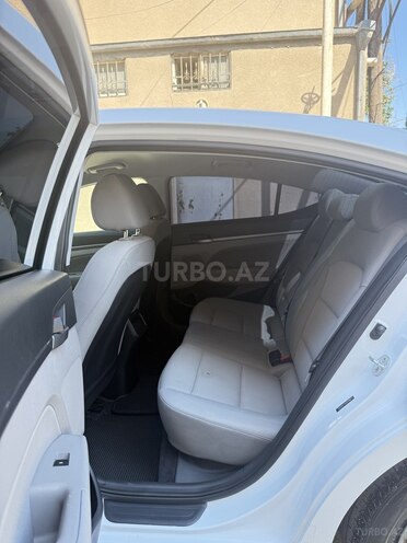 Hyundai Elantra 2016, 126,881 km - 2.0 l - Bakı