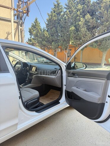 Hyundai Elantra 2016, 126,881 km - 2.0 l - Bakı