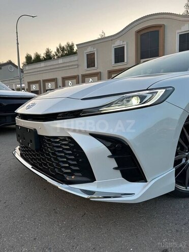 Toyota Camry 2024, 15,000 km - 2.0 l - Bakı