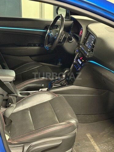 Hyundai Elantra 2016, 140,013 km - 1.6 l - Bakı