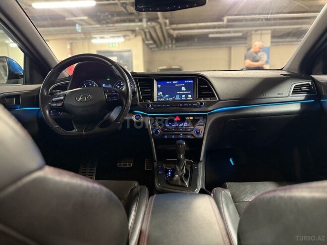 Hyundai Elantra 2016, 140,013 km - 1.6 l - Bakı