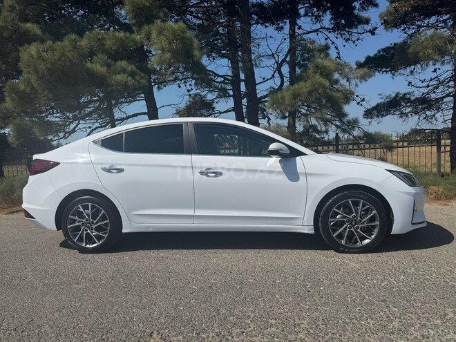 Hyundai Elantra 2019, 121,000 km - 2.0 л - Bakı
