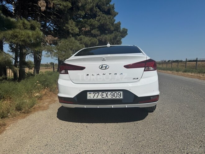 Hyundai Elantra 2019, 121,000 km - 2.0 л - Bakı
