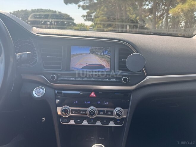 Hyundai Elantra 2019, 121,000 km - 2.0 л - Bakı