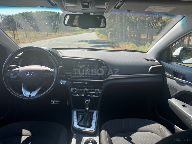 Hyundai Elantra 2019, 121,000 km - 2.0 л - Bakı