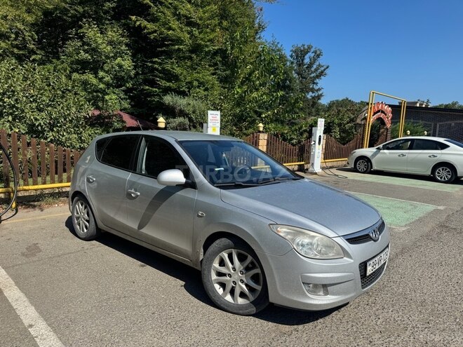 Hyundai i30 2008, 436,000 km - 1.6 l - Xudat