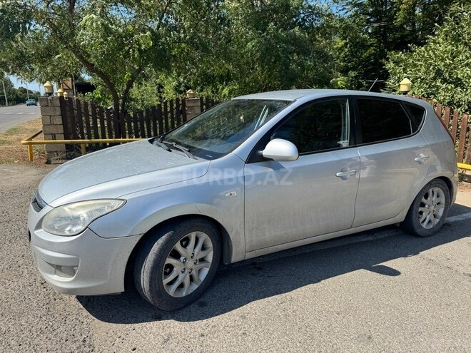 Hyundai i30 2008, 436,000 km - 1.6 l - Xudat