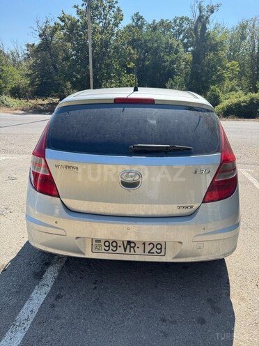 Hyundai i30 2008, 436,000 km - 1.6 l - Xudat