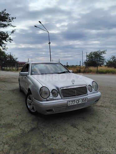 Mercedes E 320 1997, 450,000 km - 3.2 l - Biləsuvar
