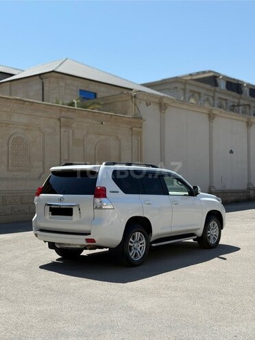 Toyota Land Cruiser Prado 2011, 199,000 km - 4.0 l - Bakı