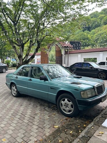 Mercedes 190 1990, 380,000 km - 2.0 l - Qəbələ