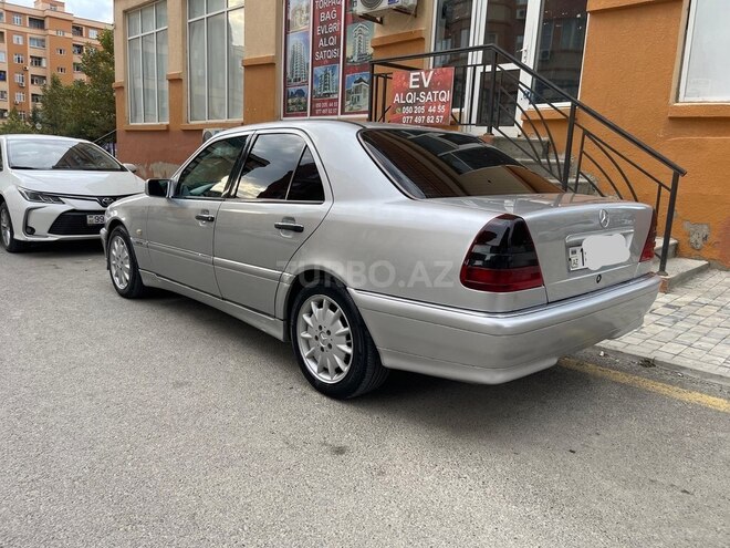 Mercedes C 220 1999, 380,000 km - 2.2 l - Bakı