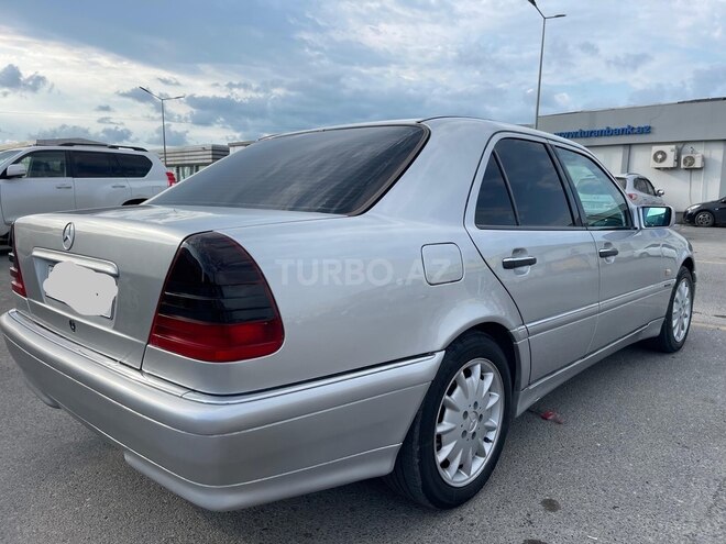 Mercedes C 220 1999, 380,000 km - 2.2 l - Bakı