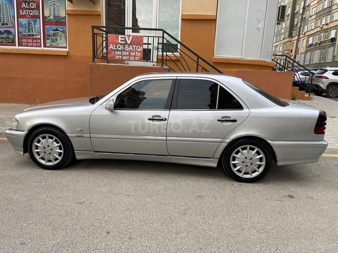 Mercedes C 220 1999, 380,000 km - 2.2 l - Bakı