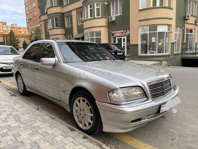 Mercedes C 220 1999, 380,000 km - 2.2 l - Bakı