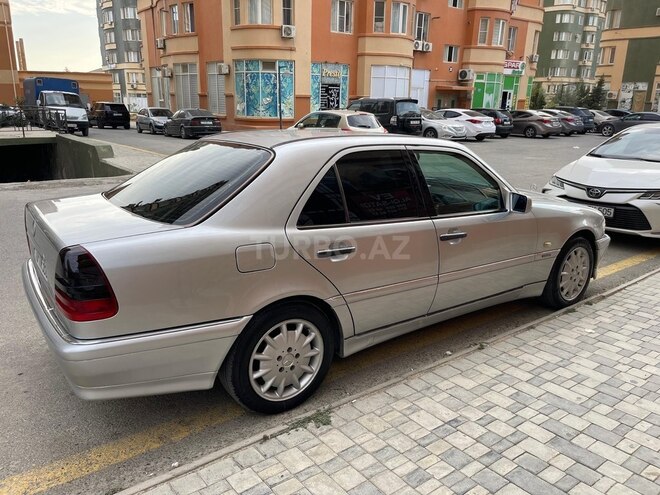 Mercedes C 220 1999, 380,000 km - 2.2 l - Bakı