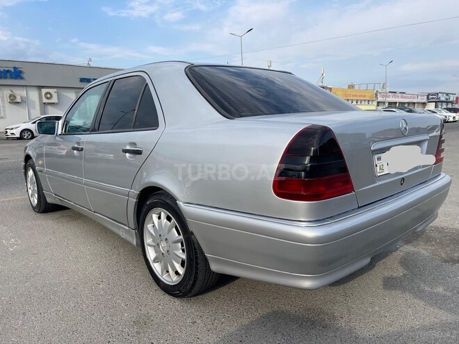 Mercedes C 220 1999, 380,000 km - 2.2 l - Bakı
