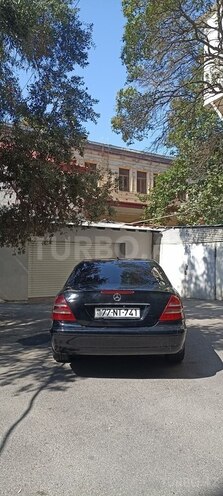 Mercedes E 220 2006, 260,000 km - 2.2 l - Bakı