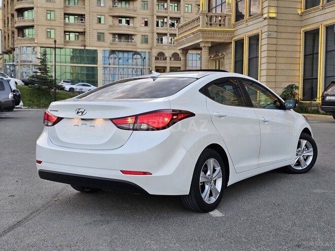 Hyundai Elantra 2015, 147,777 km - 1.8 l - Bakı