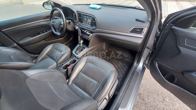 Hyundai Elantra 2016, 117,400 km - 2.0 л - Şəki