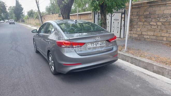 Hyundai Elantra 2016, 117,400 km - 2.0 л - Şəki