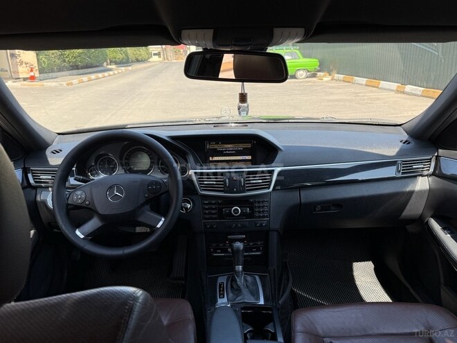 Mercedes E 220 2010, 288,456 km - 2.1 l - Bakı