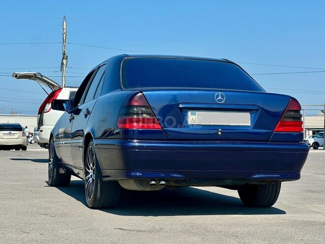 Mercedes C 220 2000, 720,000 km - 2.2 l - Bakı