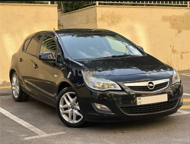 Opel Astra 2012, 250,000 km - 1.3 l - Bakı