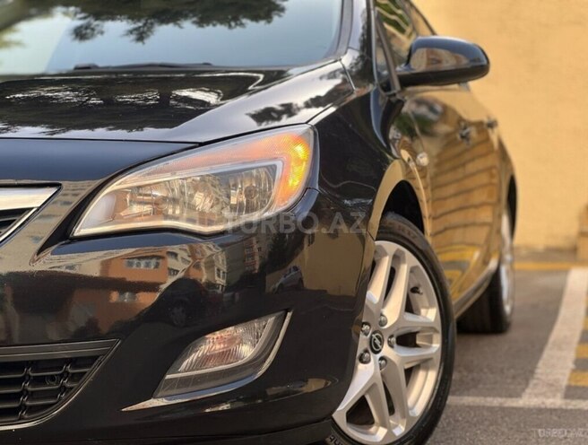 Opel Astra 2012, 250,000 km - 1.3 l - Bakı