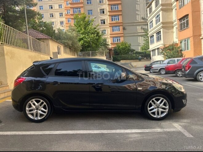 Opel Astra 2012, 250,000 km - 1.3 l - Bakı