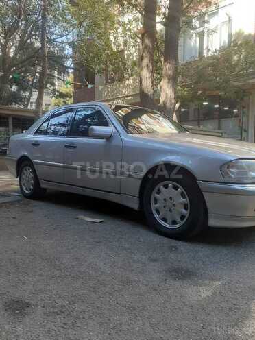 Mercedes C 220 1999, 290,000 km - 2.2 l - Bakı