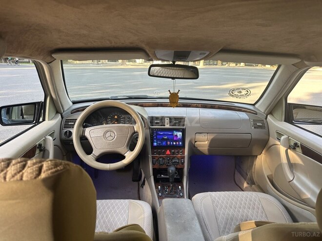 Mercedes C 200 1999, 333,674 km - 2.0 л - Mingəçevir