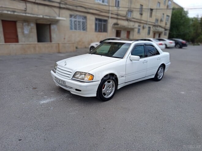 Mercedes C 200 1995, 228,000 km - 2.0 л - Bakı