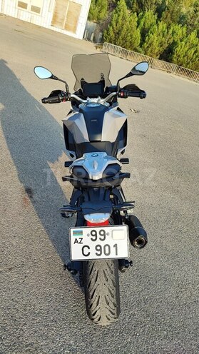 BMW  2022, 8,319 km - 0.9 l - Bakı