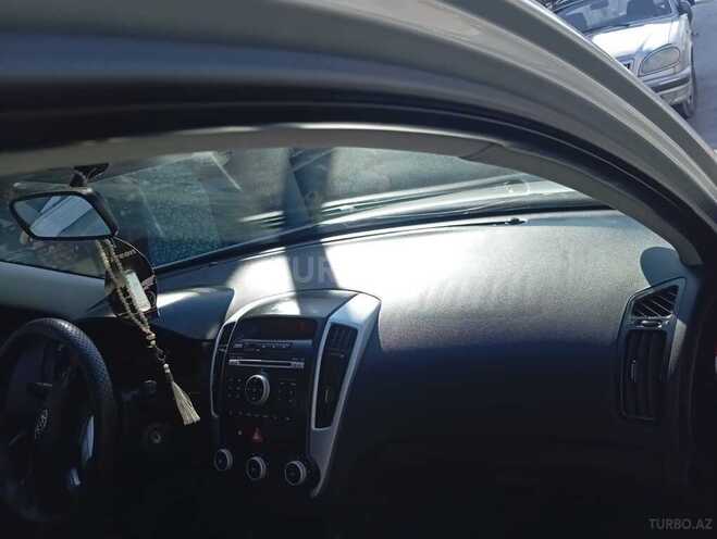 Kia Ceed 2009, 280,000 km - 1.6 л - Bakı