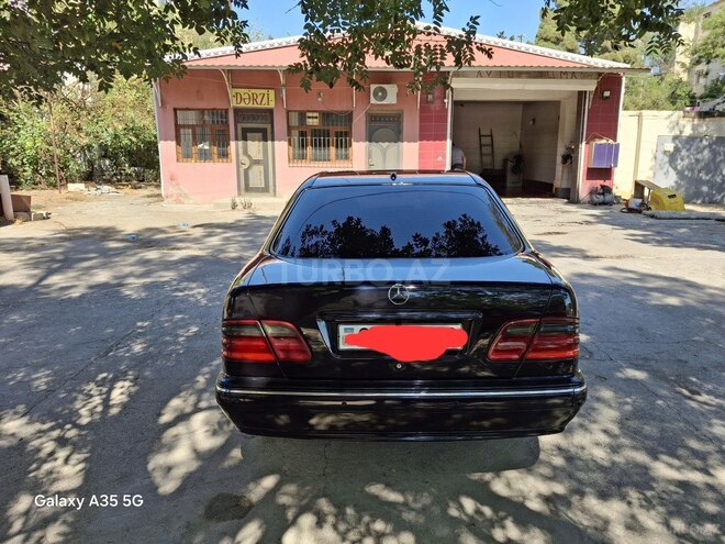 Mercedes E 270 2001, 48,000 km - 2.7 l - Bakı