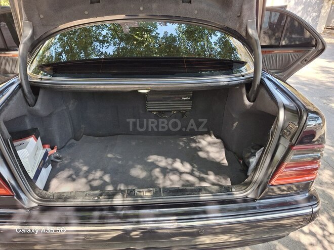 Mercedes E 270 2001, 48,000 km - 2.7 l - Bakı