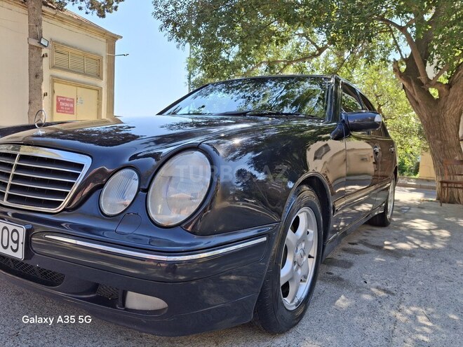 Mercedes E 270 2001, 48,000 km - 2.7 l - Bakı