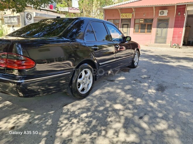 Mercedes E 270 2001, 48,000 km - 2.7 l - Bakı