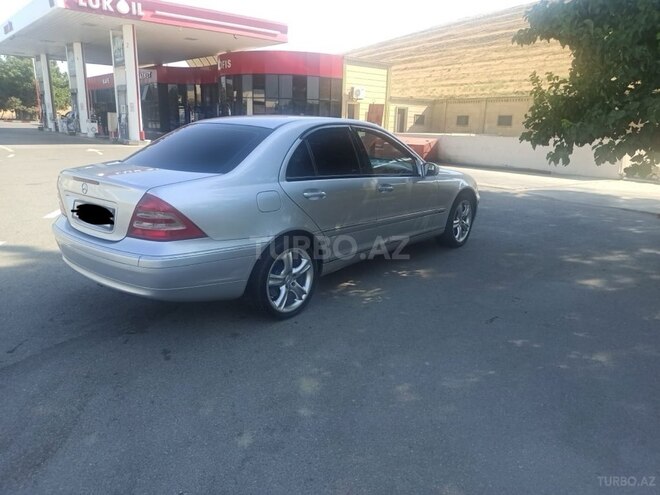 Mercedes C 240 2001, 202,238 km - 2.6 l - Bakı