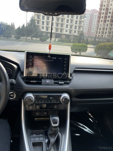 Toyota RAV4 2018, 133,000 km - 2.0 l - Bakı