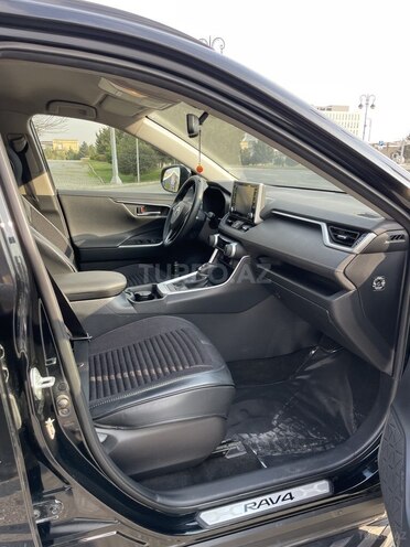 Toyota RAV4 2018, 133,000 km - 2.0 l - Bakı
