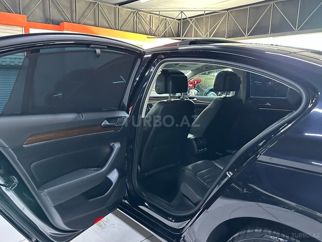 Volkswagen Passat 2018, 162,200 km - 1.8 l - Bakı