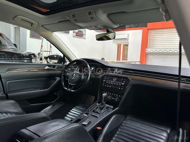 Volkswagen Passat 2018, 162,200 km - 1.8 l - Bakı