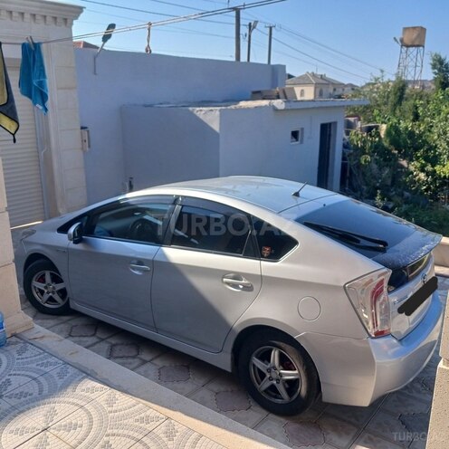 Toyota Prius 2014, 110,000 km - 1.8 л - Bakı