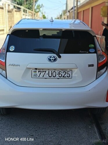 Toyota Aqua 2019, 16,000 km - 1.5 l - Bakı