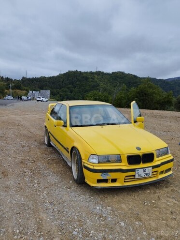 BMW 320 1995, 500,000 km - 2.0 l - 