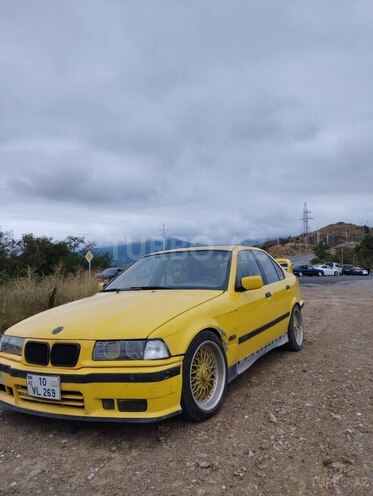 BMW 320 1995, 500,000 km - 2.0 l - 