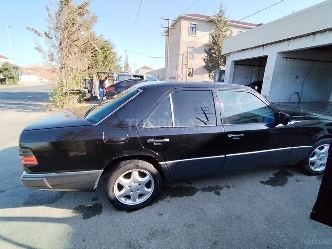 Mercedes E 220 1994, 636,000 km - 2.2 л - Bakı